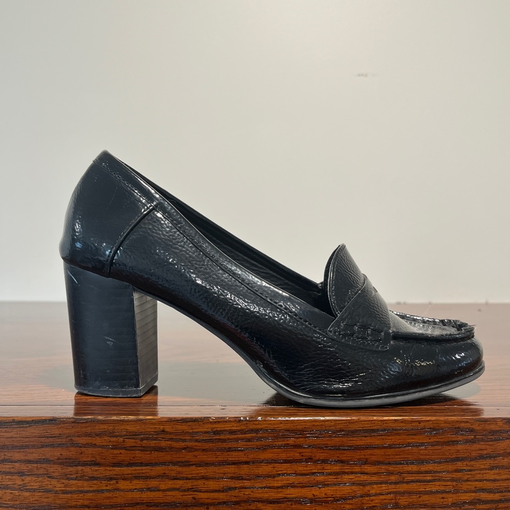 Black platform loafer